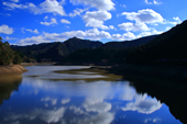 【佳作５】：雲・映えるダム湖